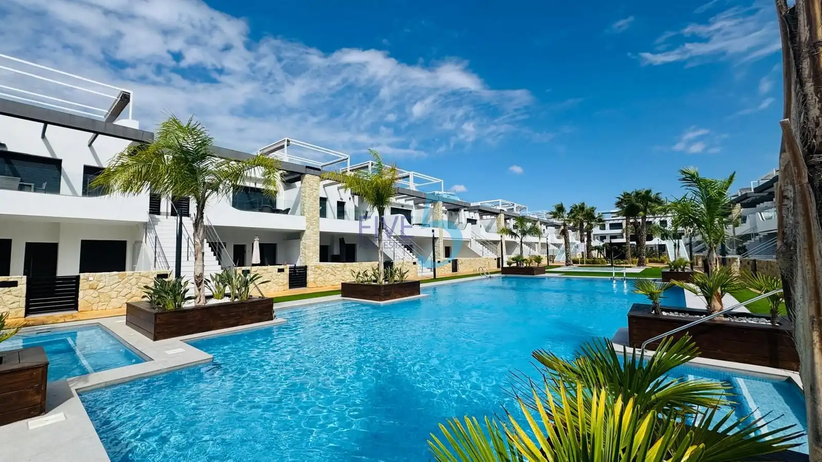 Wohnung mit Pool zum Verkauf in Orihuela Costa