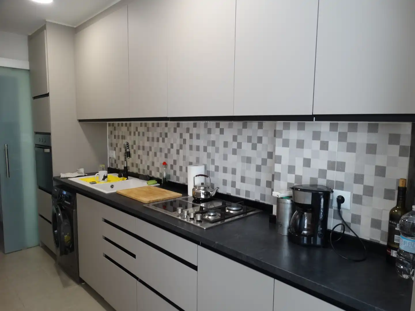Kitchen of Ground floor for sale in Vilanova i la Geltrú  with Air Conditioner, Private garden and Terrace