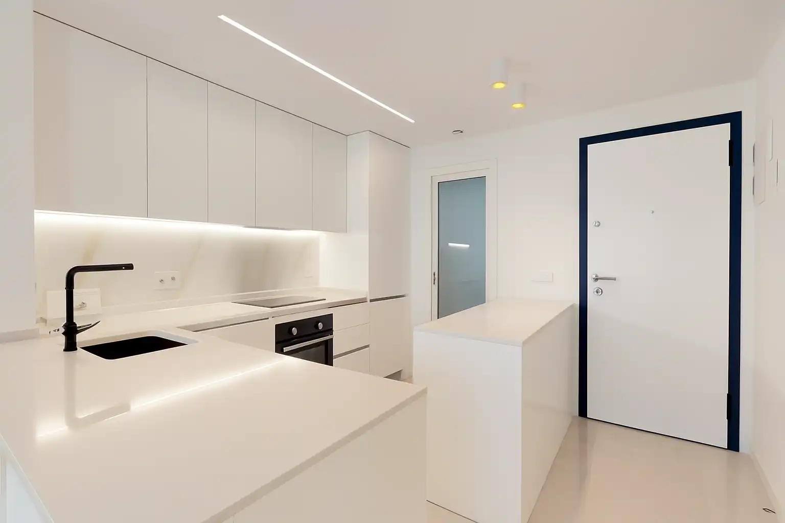 Apartment with pool for sale in Calle Pablo Picasso 88, imagen 11