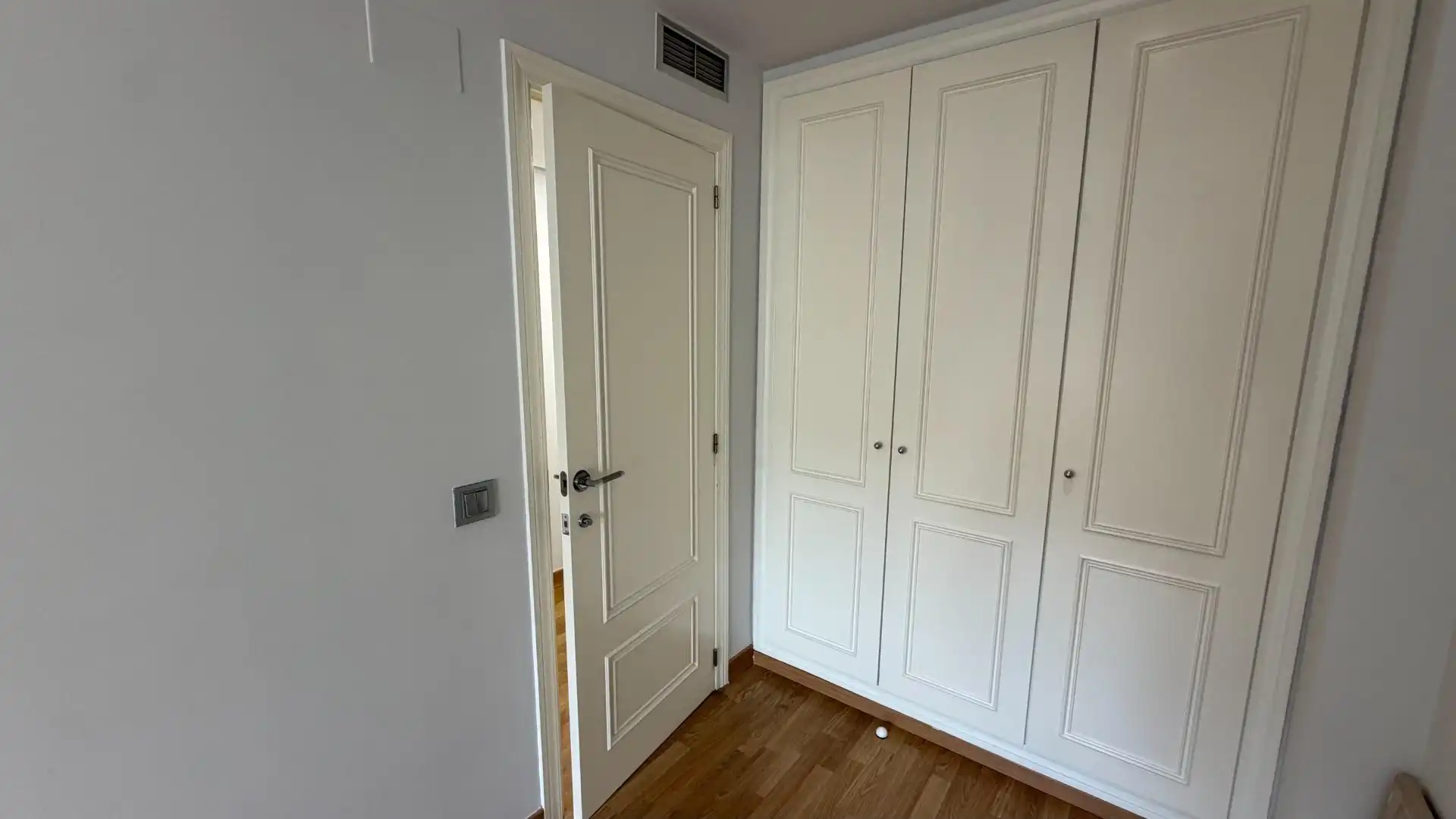 Habitación de Ático en venta en Campanar