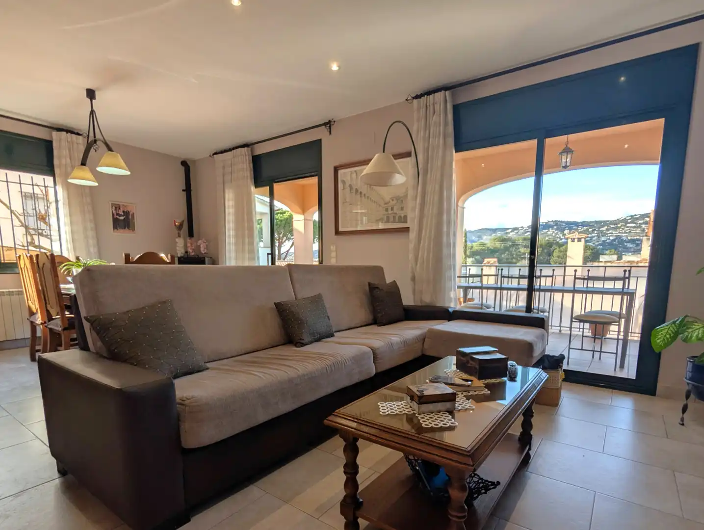 Sala de estar de Casa o chalet en venta en Castell d'Aro, Platja d'Aro i s'Agaró con Calefacción, Jardín privado y Terraza