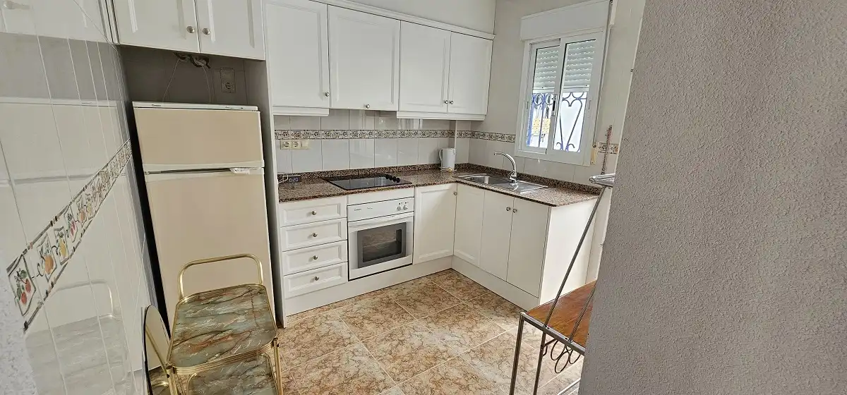 Cocina de Dúplex en venta en Orihuela con Terraza, Piscina y Amueblado