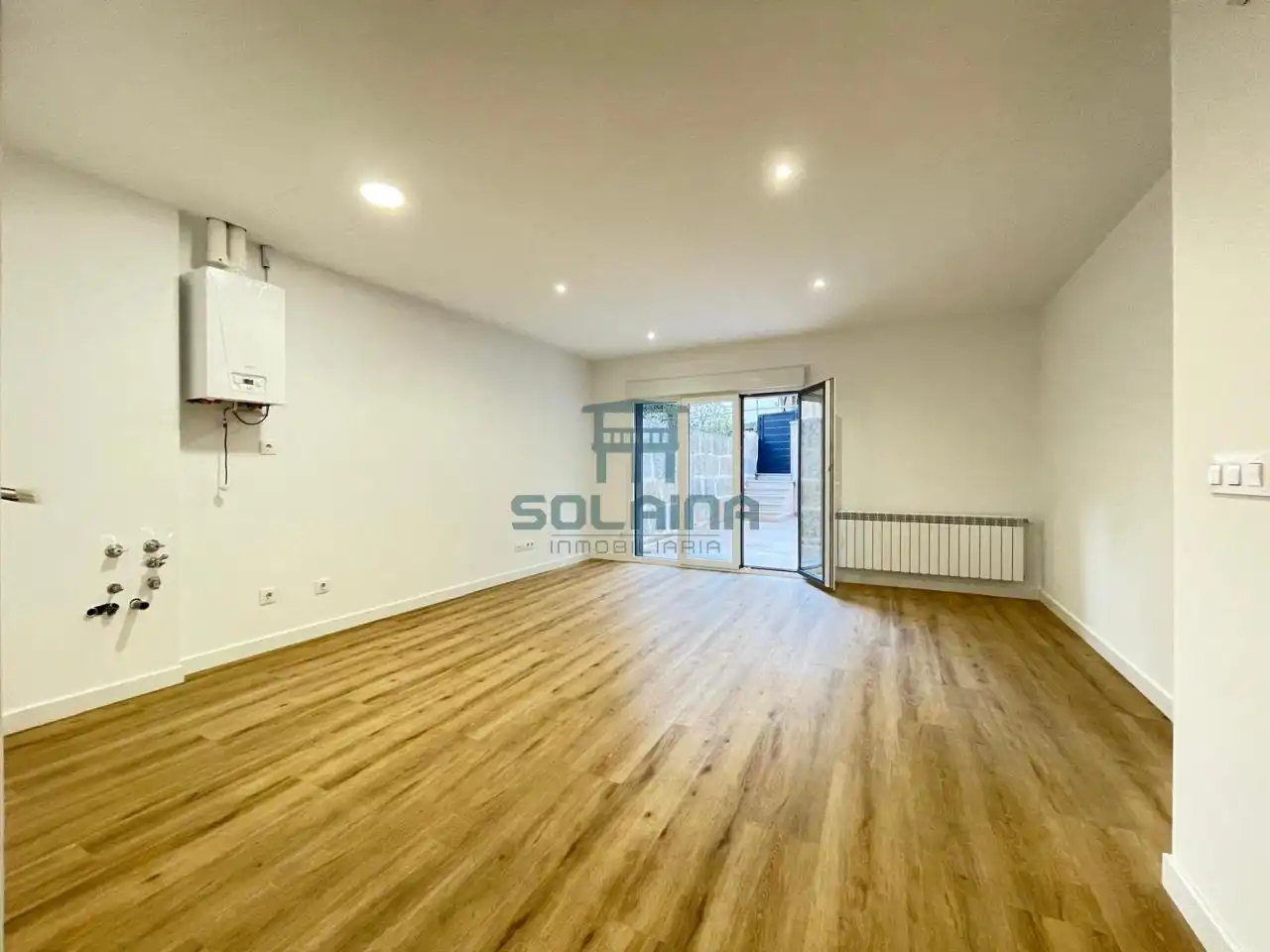 Appartement compact avec ascenseur à vendre à A Carballeira