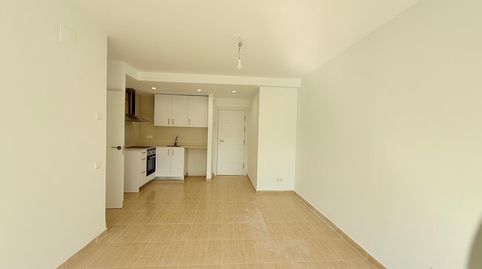 Foto 5 de Apartamento en venta en Carrer Carrer Benavente, Deltebre, Tarragona