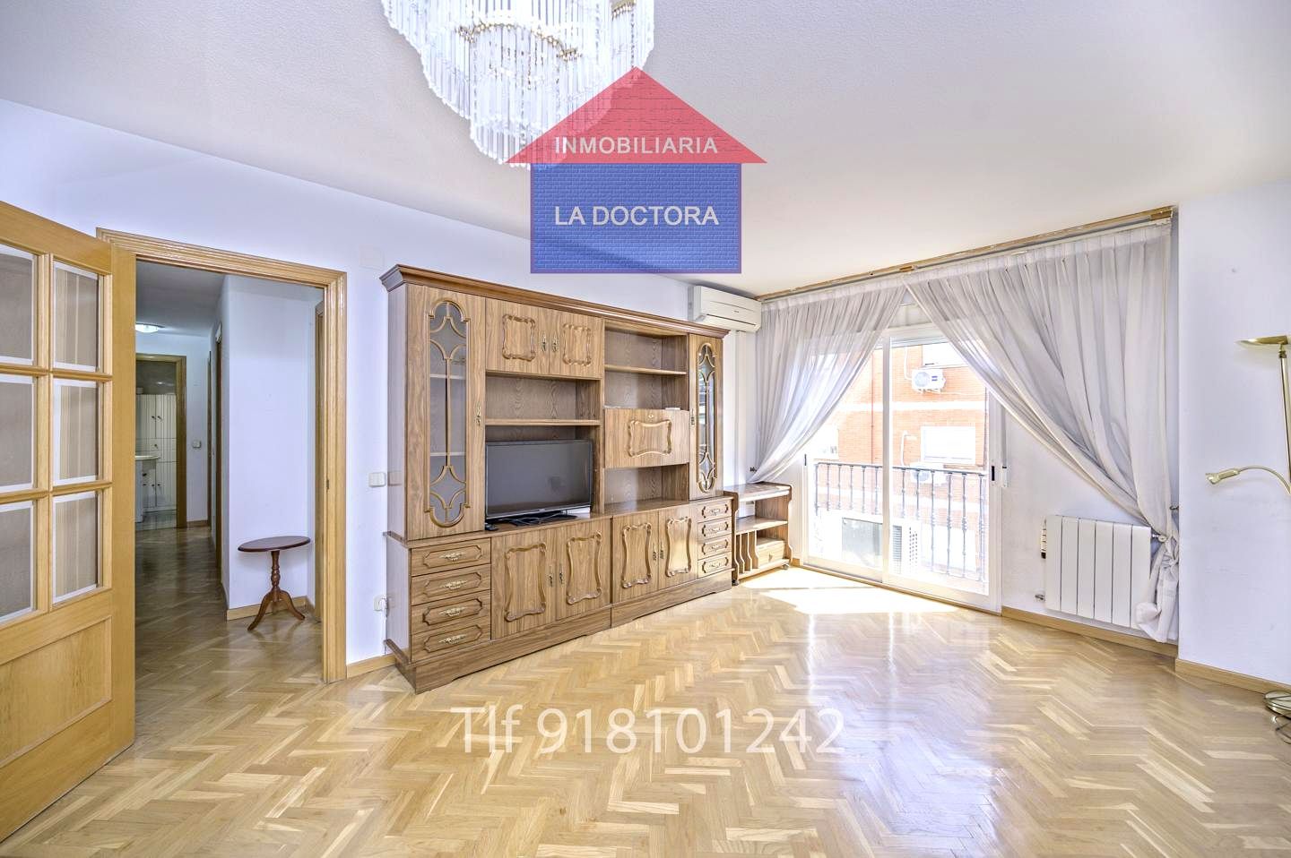 Living room of Flat for sale in Móstoles  with Air Conditioner, Heating and Parquet flooring