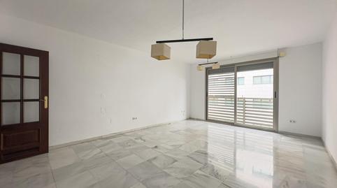 Foto 3 de Piso de alquiler en Calle Rafael de la Hoz Arderius, Huerta de la Reina - Trassierra,  Córdoba Capital