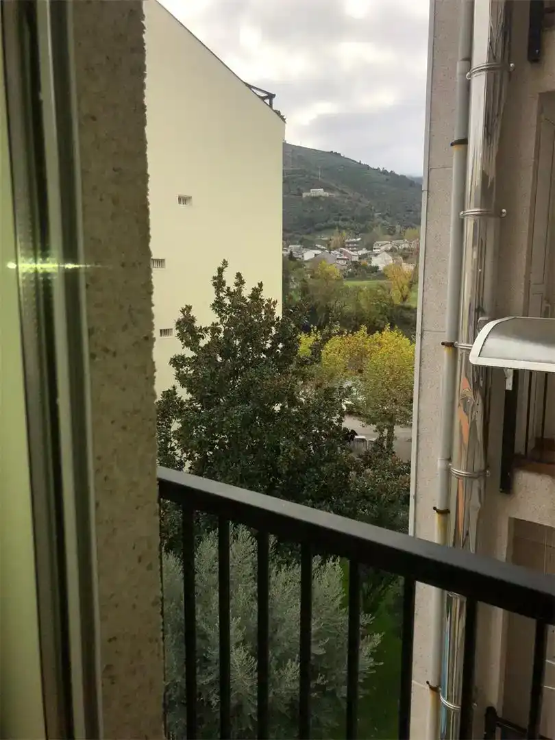 Terrassa de Pis en venda en O Barco de Valdeorras   amb Balcó