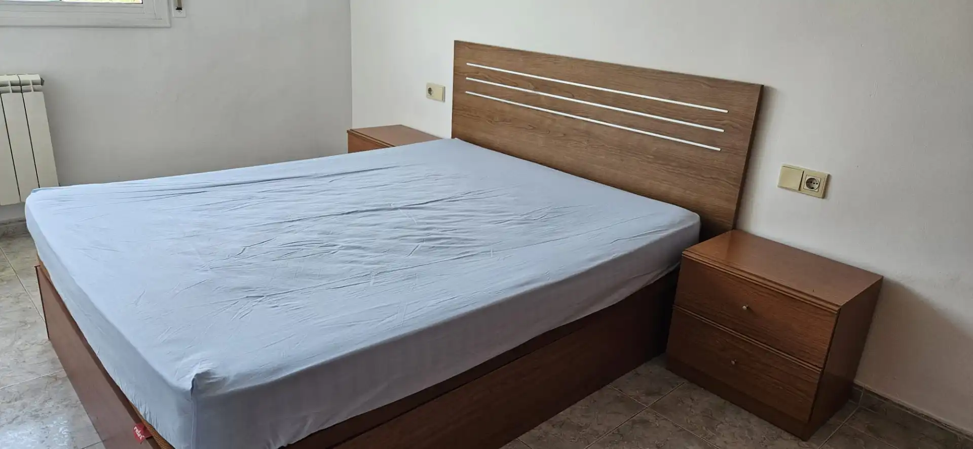 Dormitori de Pis en venda en Tarragona amb Aire condicionat, Terrassa i Moblat