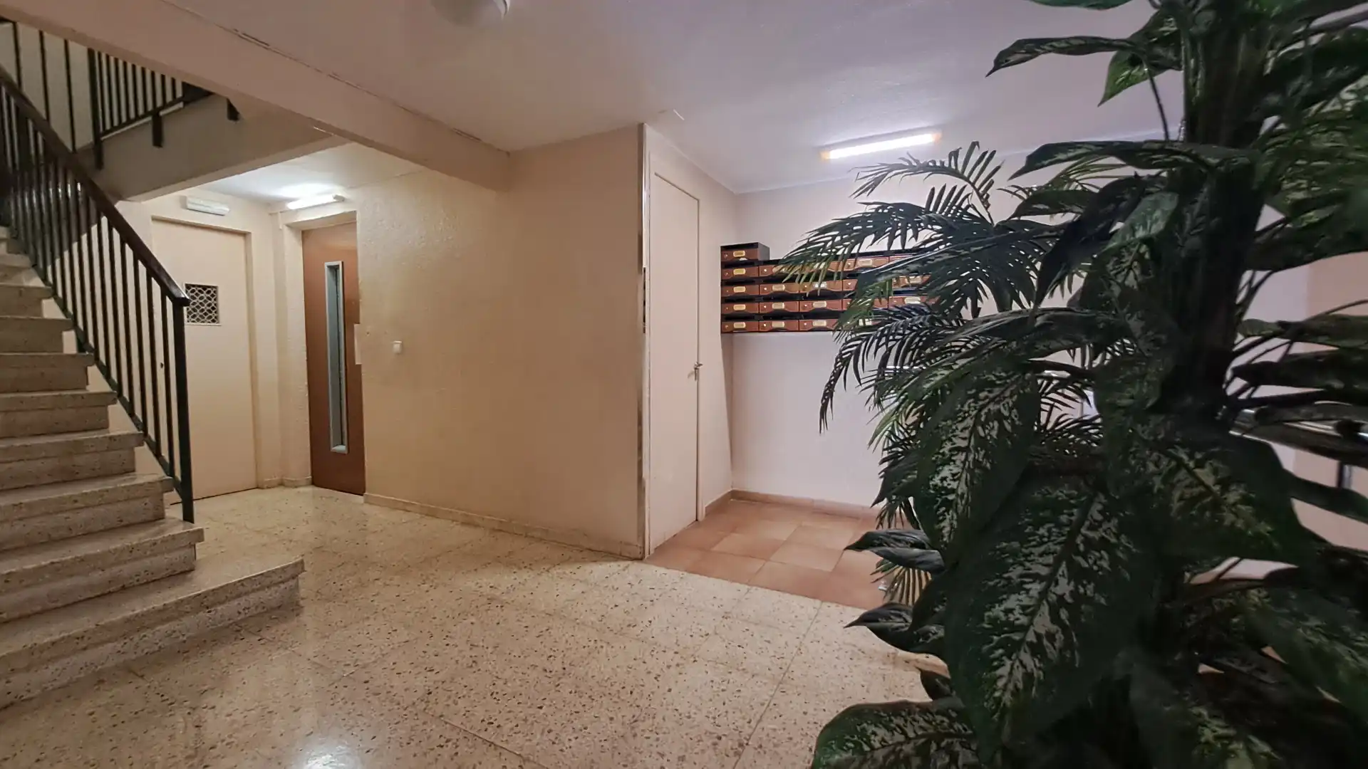 Wohnung zum Verkauf in Tarragona mit Klimaanlage und Ofen
