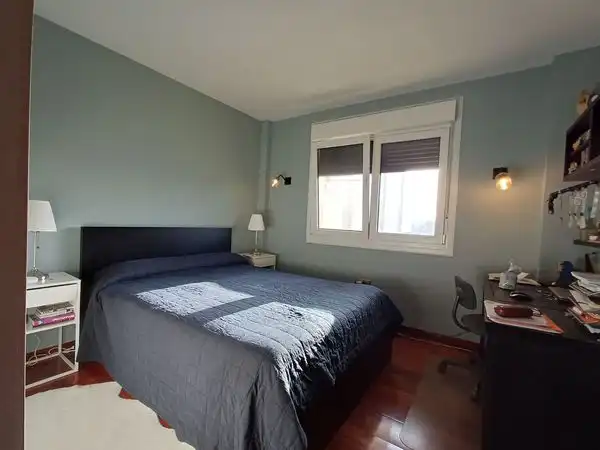 Habitación de Casa adosada en venta en Vigo  con Calefacción, Jardín privado y Terraza
