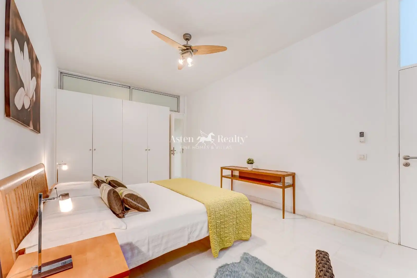 House with pool for sale in Londres, imagen 51