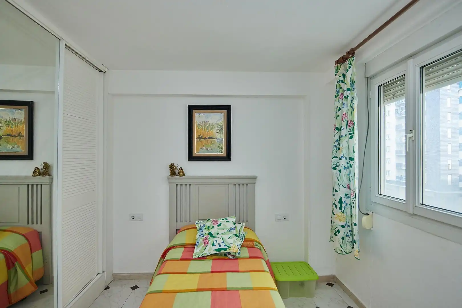 Habitación de Piso en venta en Cádiz con Terraza, Balcón y Alarma
