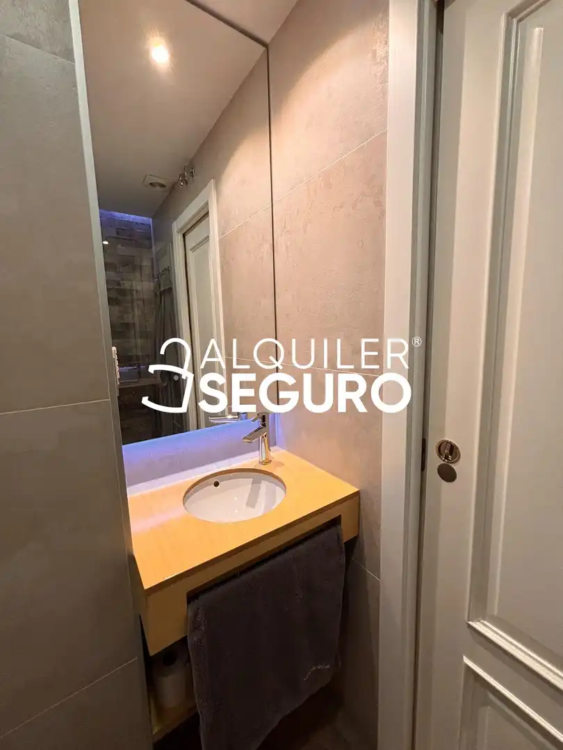 Piso con ascensor en alquiler en de Eugenio Sellés, imagen 7