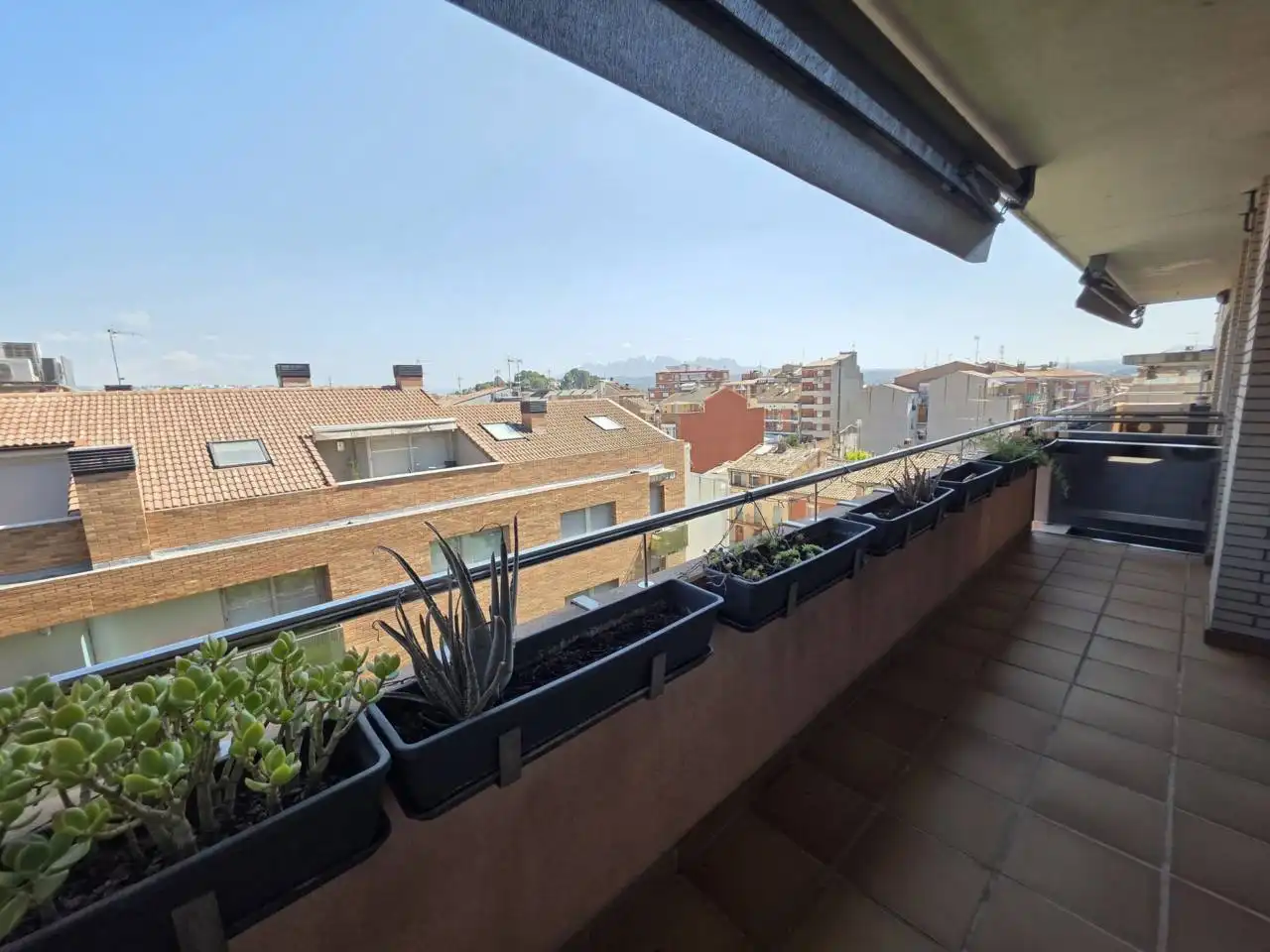 Duplexes for rent in Calle MOSSÈN SERAPI FARRE, Poble Nou
