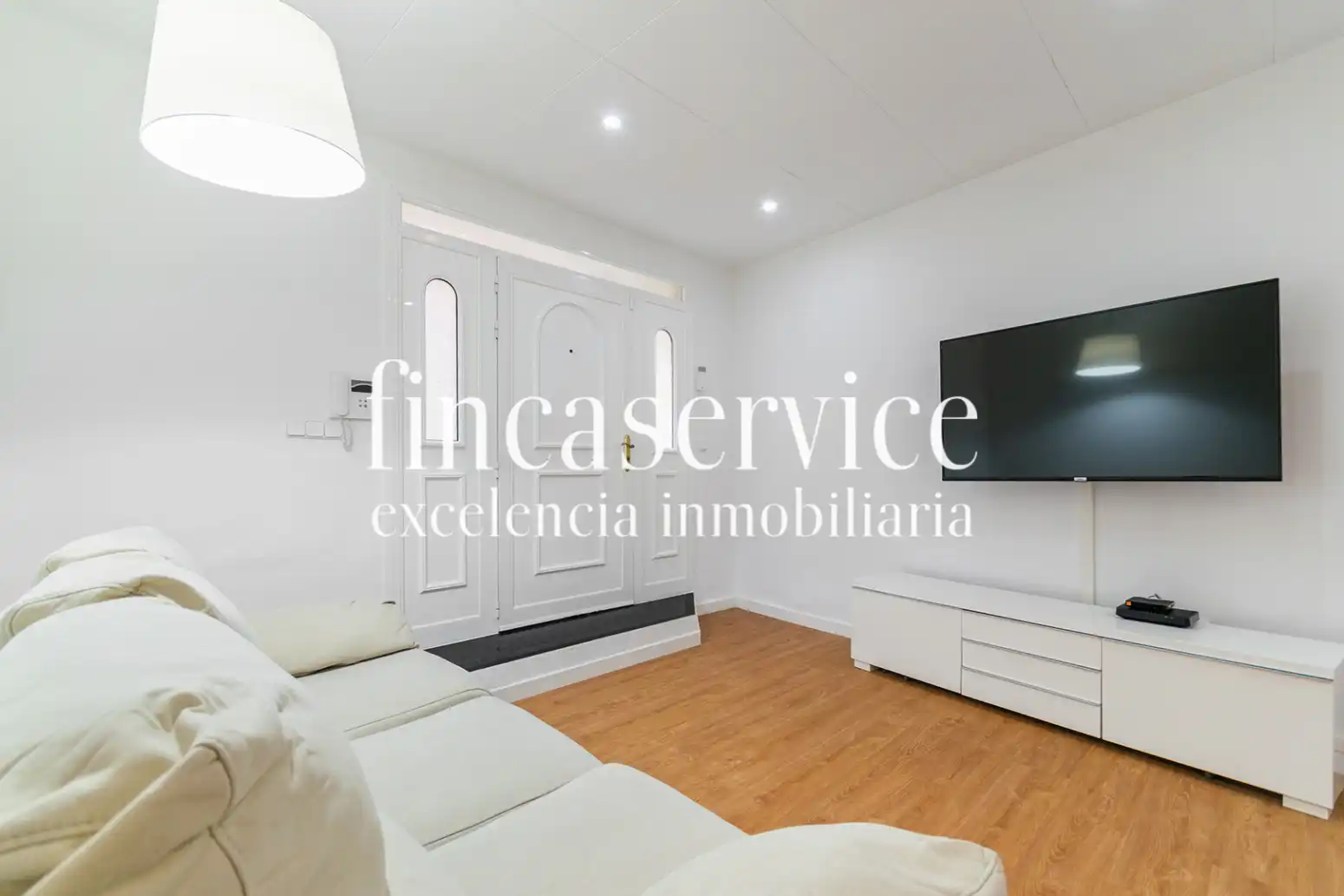 Wohnzimmer von Wohnung zum Verkauf in Barcelona mit Klimaanlage, Heizung und Parkett