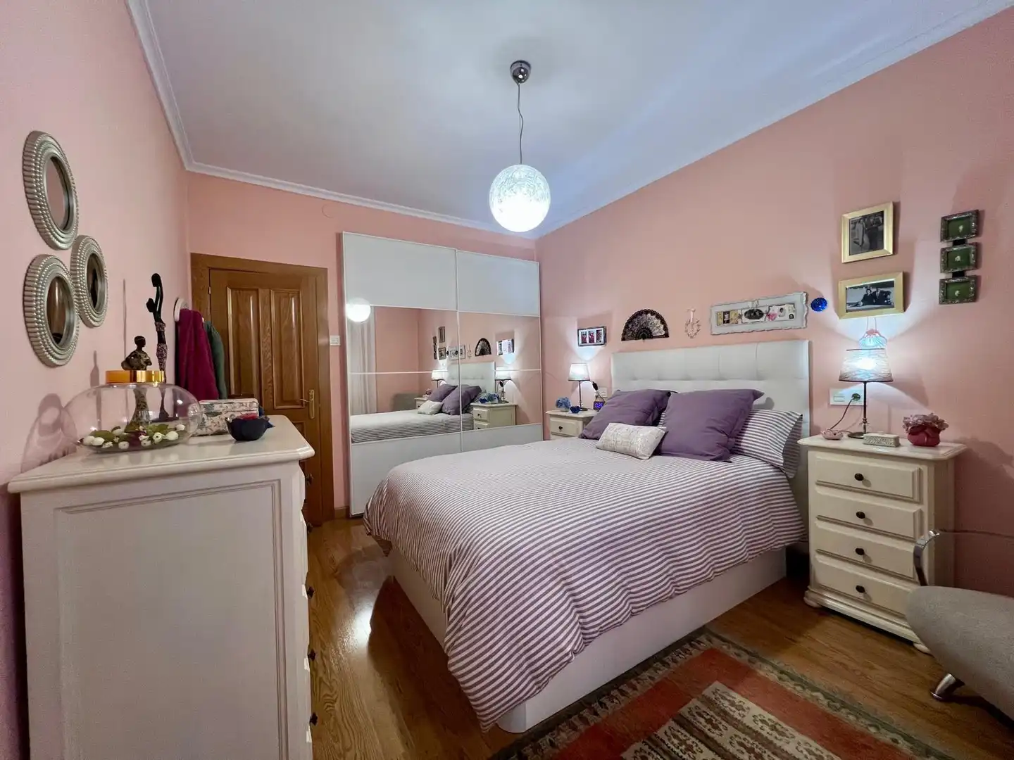 Schlafzimmer von Haus oder Chalet zum Verkauf in Oviedo  mit Heizung und Abstellraum