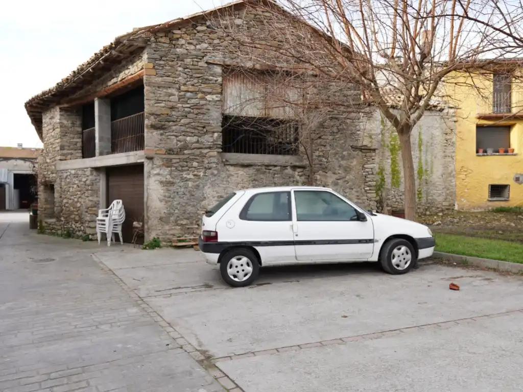 Buildings for sale in Diseminados Afueras Navarri, 1, Foradada del Toscar