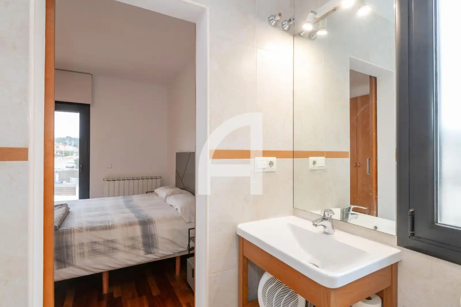 Habitación de Casa o chalet en venta en Sant Julià de Ramis con Aire acondicionado, Calefacción y Jardín privado