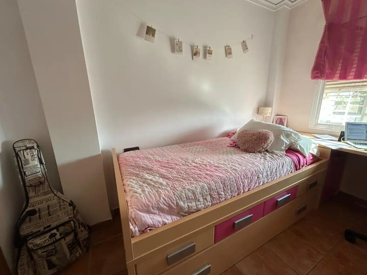 Schlafzimmer von Einfamilien-Reihenhaus zum Verkauf in Cullera mit Klimaanlage, Privatgarten und Terrasse