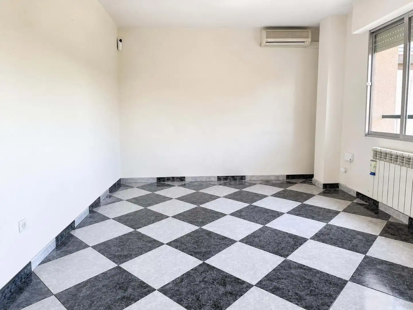 Piso en venta en Madrid con Aire acondicionado, Calefacción y Terraza