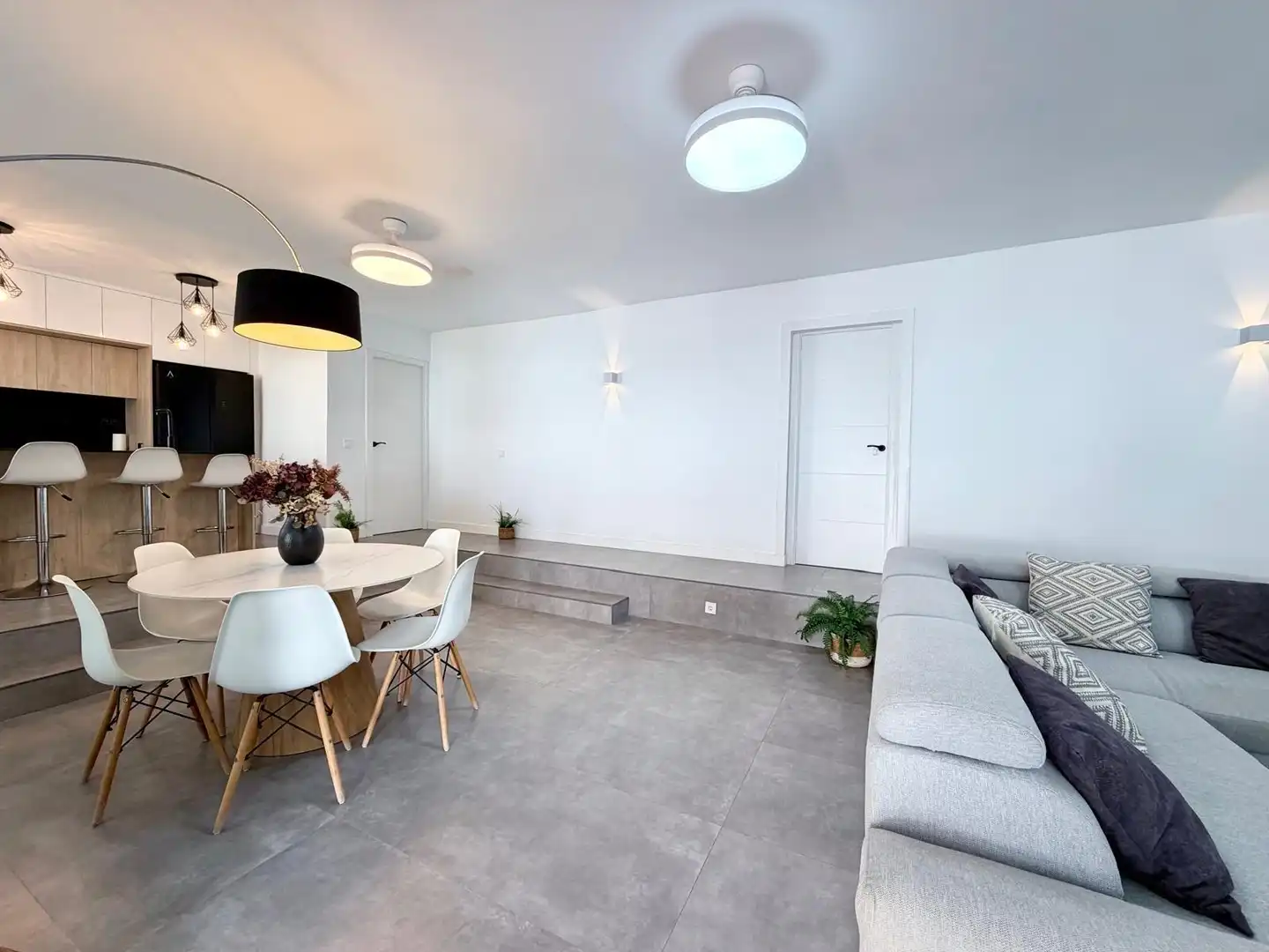 Living room of Houses for sale in Roquetas de Mar  with Air Conditioner, Heating and Private garden