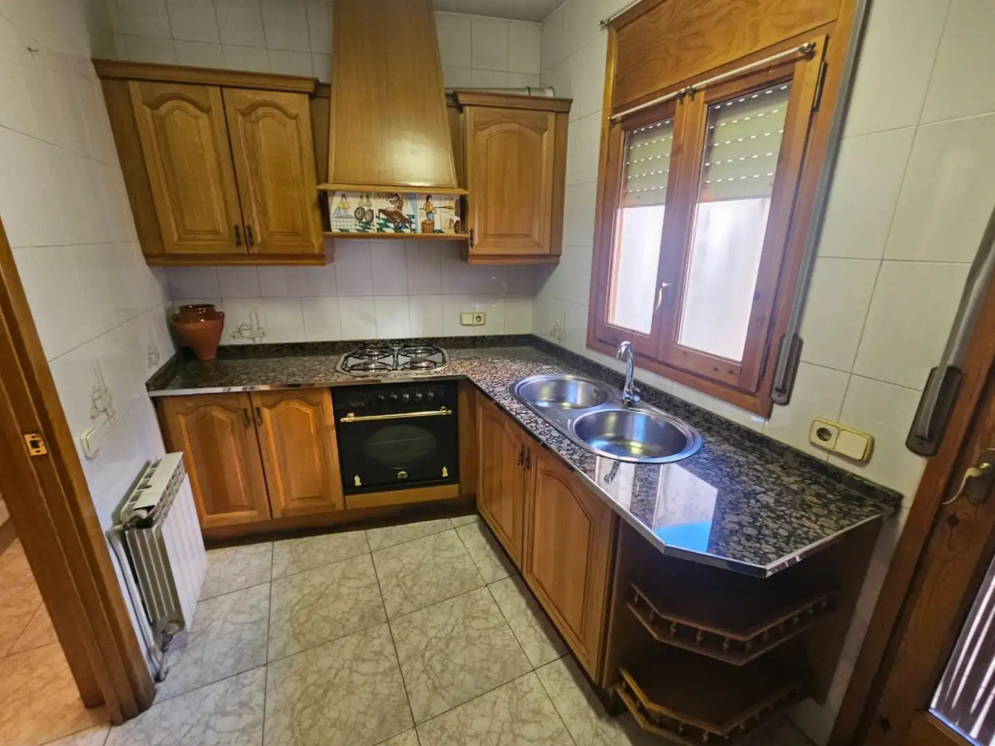 Cuina de Casa adosada en venda en Alguaire, Lleida