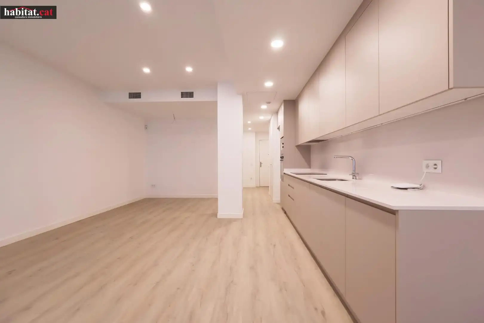 Flat with lift for sale in Centre Vila, imagen 9