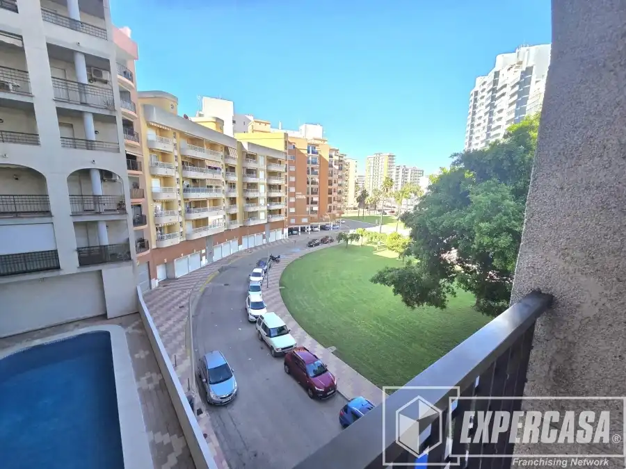 Vista exterior de Apartament de lloguer en Cullera amb Terrassa, Piscina i Moblat