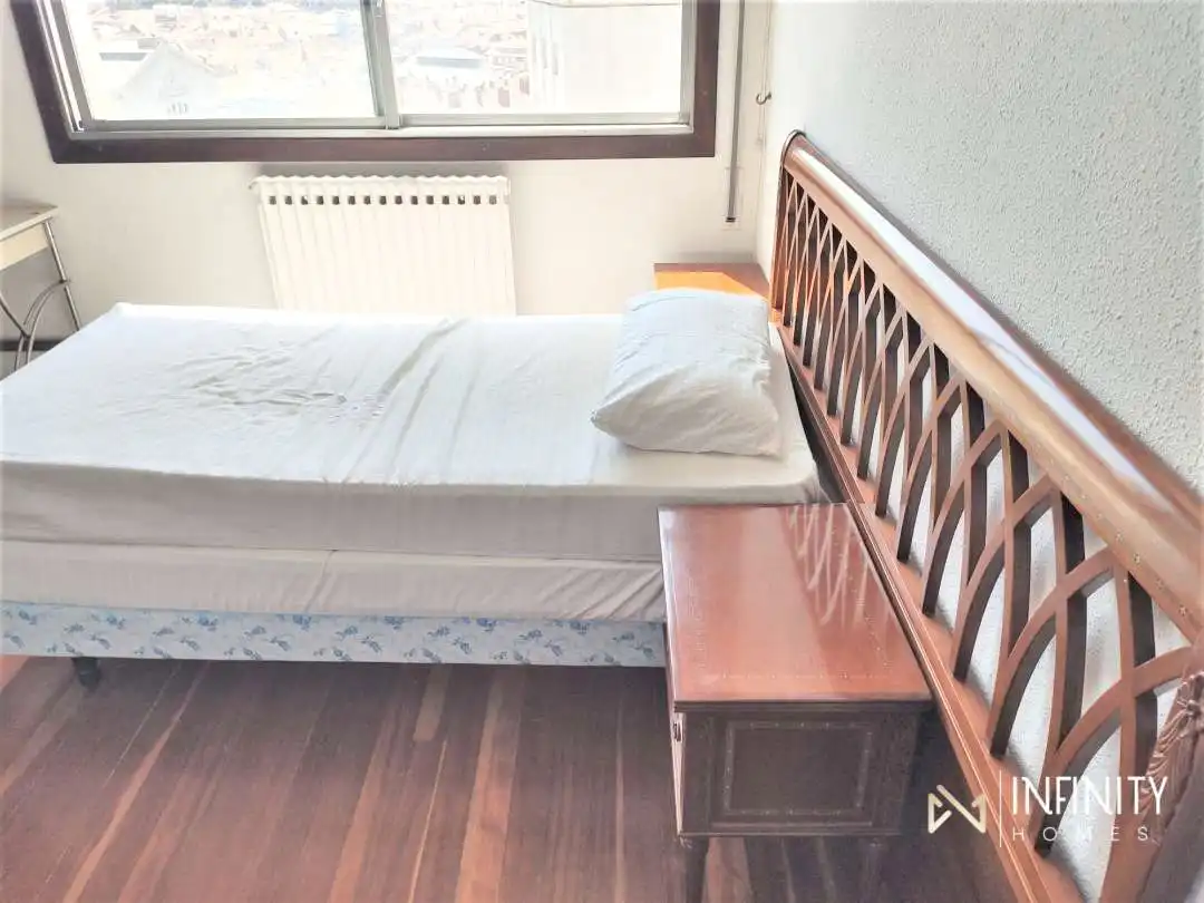 Habitación de Piso de alquiler en Bilbao  con Calefacción y Terraza