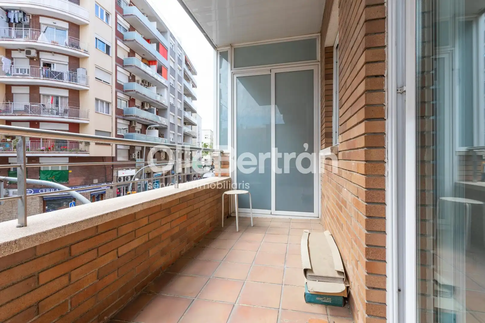 Terraza de Piso en venta en Barcelona con Calefacción, Horno y TV