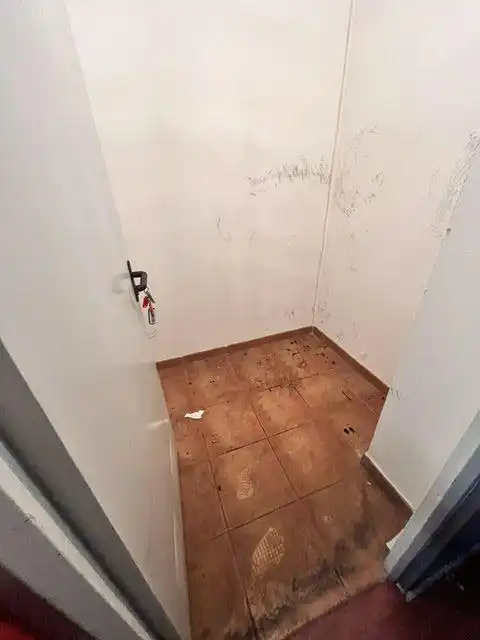 Badezimmer von Garage zur Miete in Gijón 