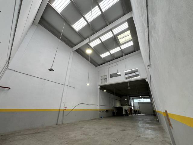 Nave industrial en Alquiler en Carrer del Torrent Vallmajor en Pomar