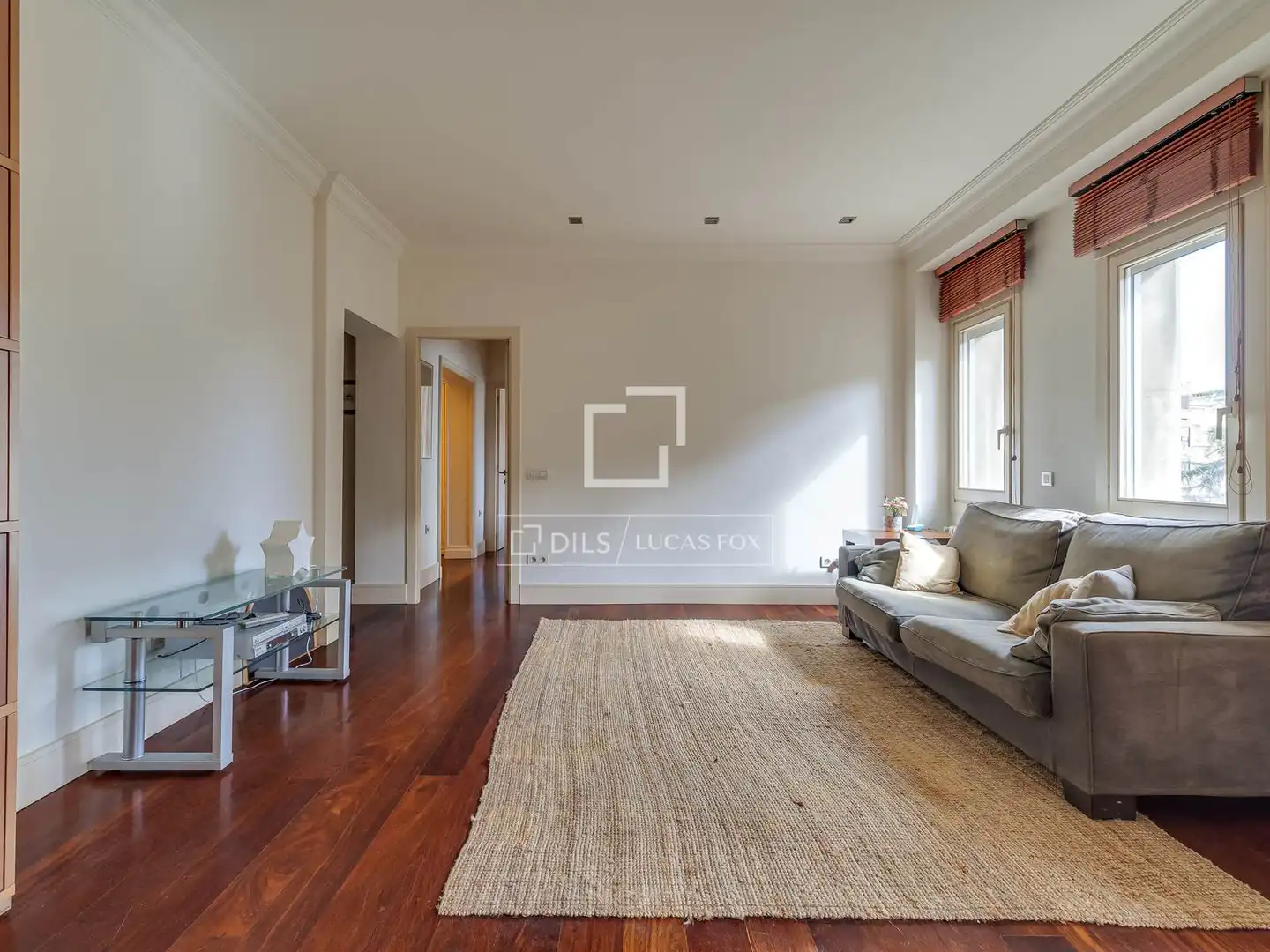 Wohnzimmer von Wohnung zum Verkauf in Barcelona mit Klimaanlage, Heizung und Privatgarten