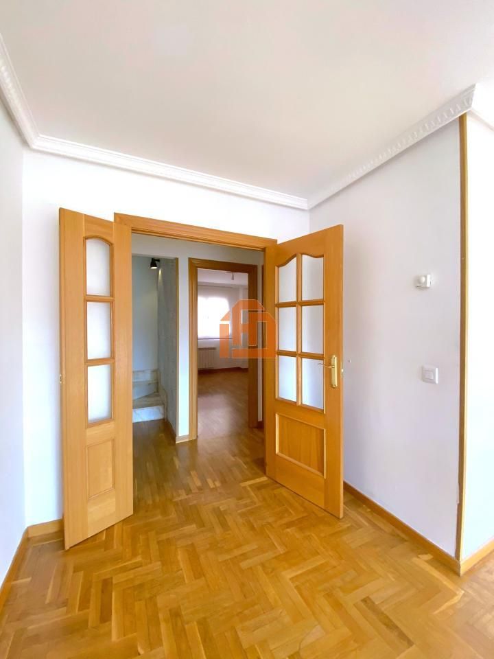 Duplex for sale in San Andrés del Rabanedo  with Heating, Parquet flooring and Storage room