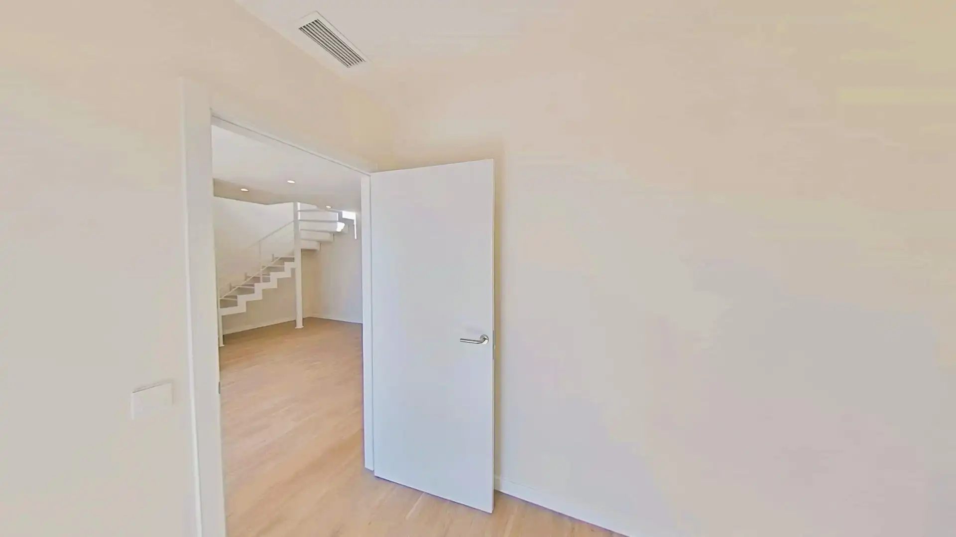 Ático en venta en Cubelles con Aire acondicionado, Calefacción y Jardín privado