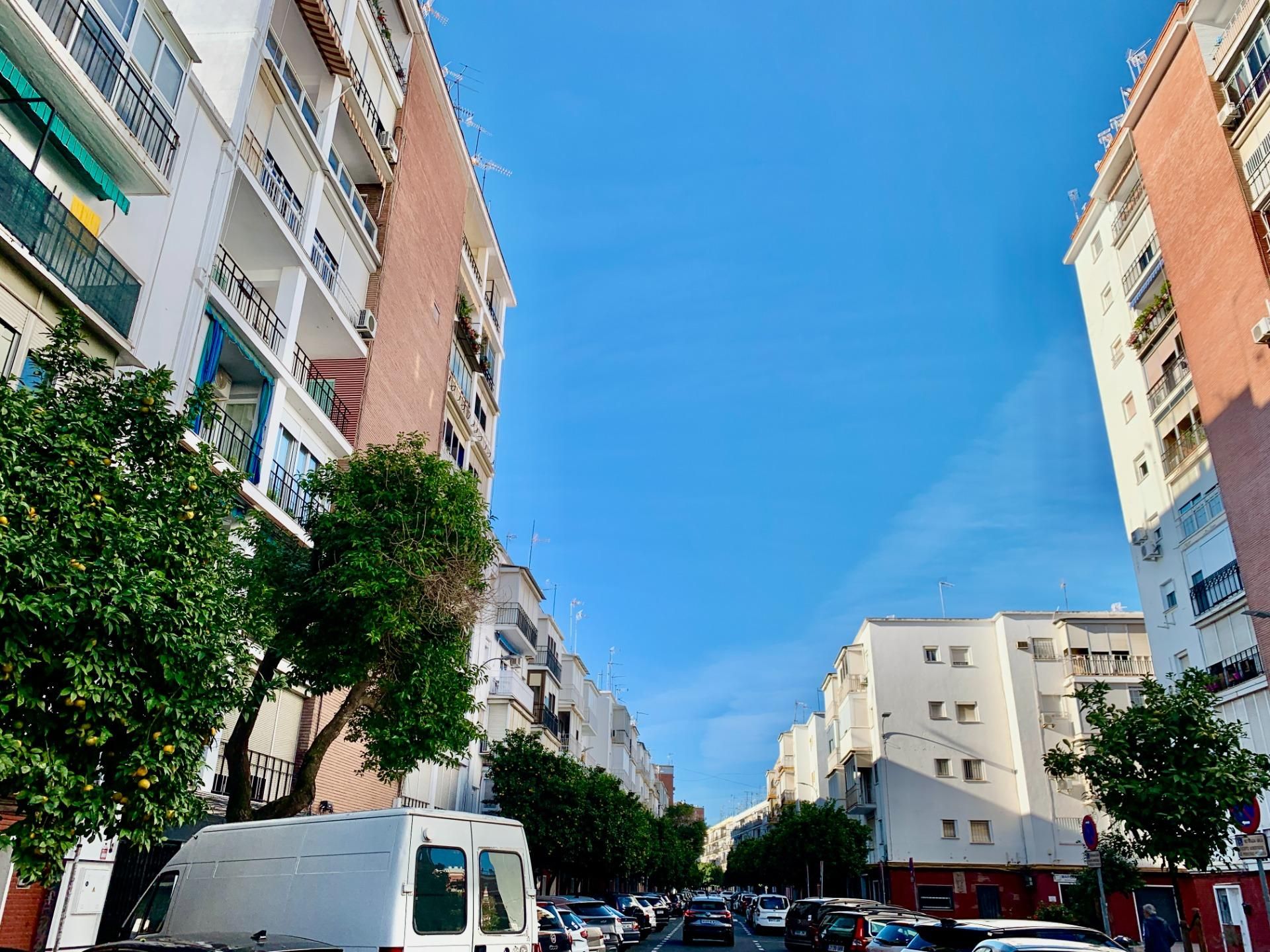 Exterior view of Flat for sale in  Sevilla Capital  with Air Conditioner and Balcony