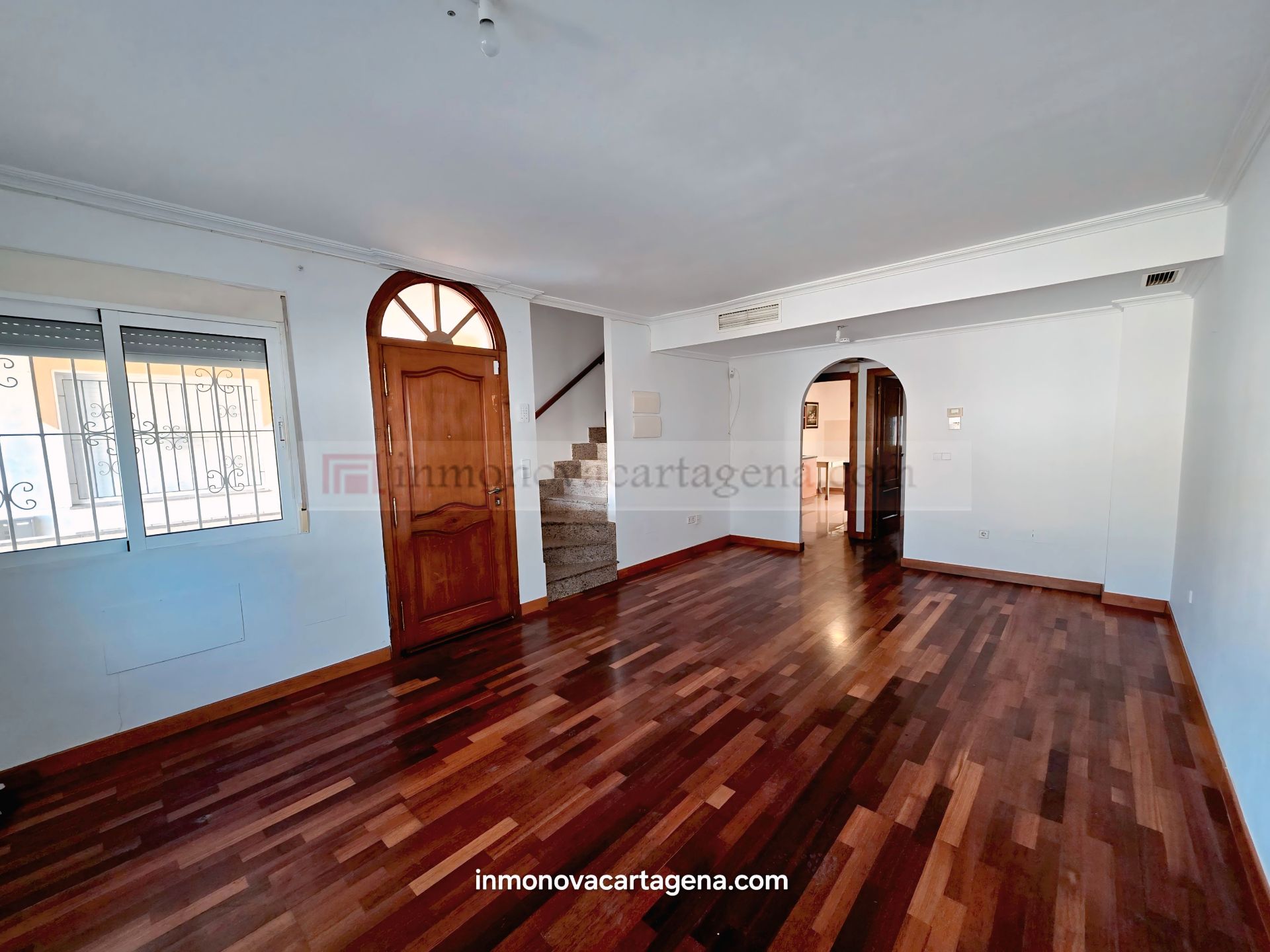 Sala d'estar de Casa o xalet en venda en Cartagena amb Aire condicionat, Balcó i Jacuzzi