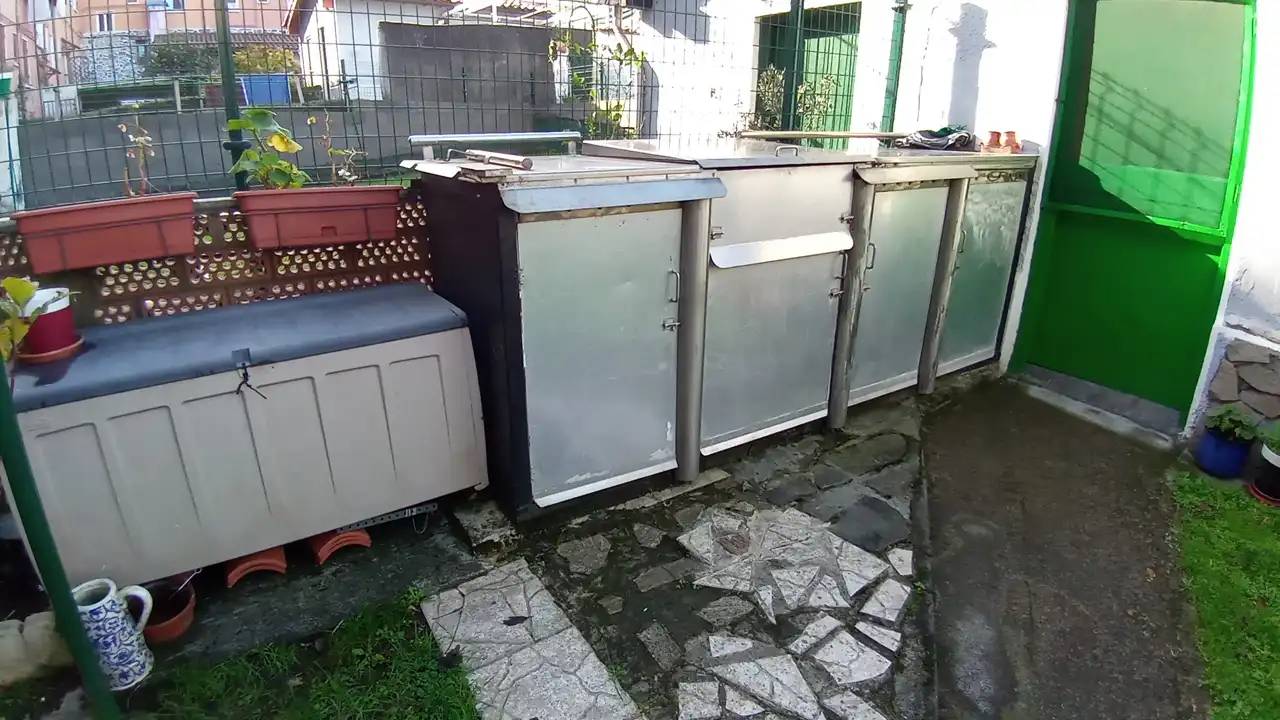 Vista exterior de Piso en venta en Portugalete con Calefacción, Jardín privado y Terraza
