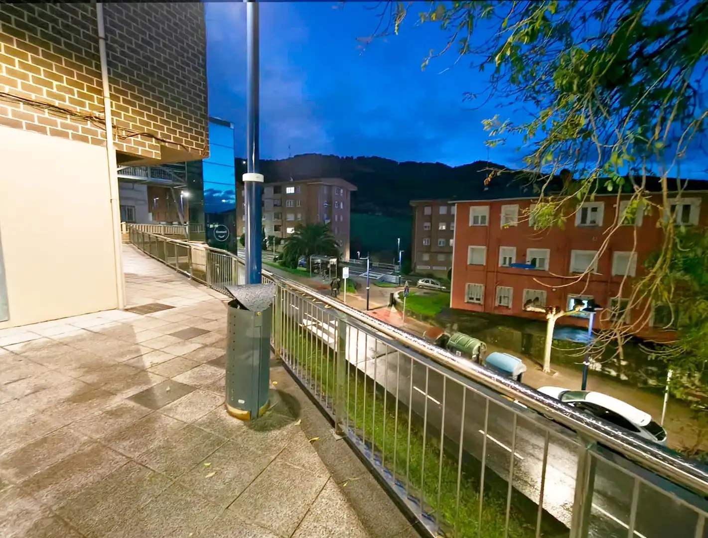 Außenansicht von Erdgeschoss zum Verkauf in Etxebarri, Bizkaia