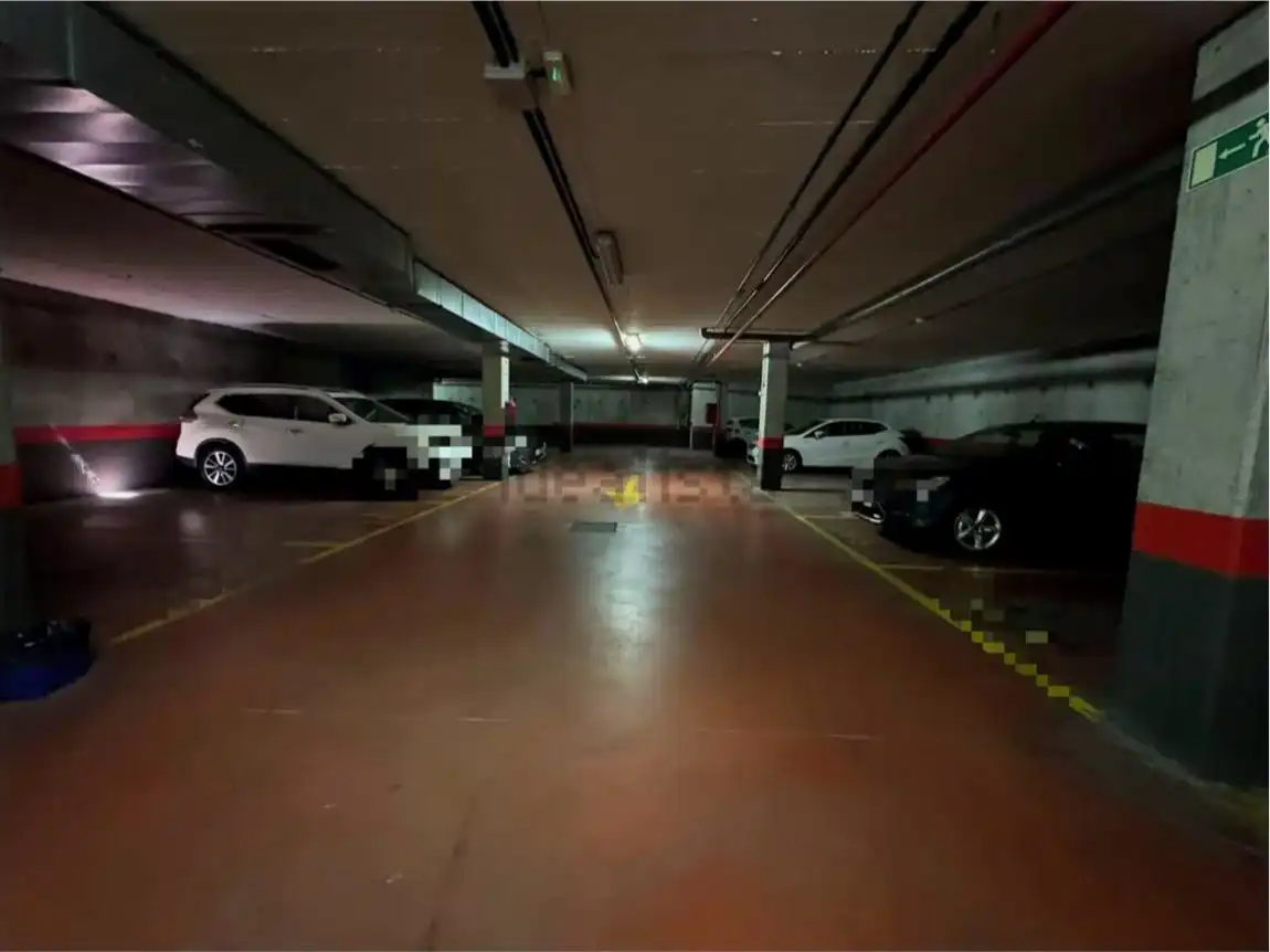 Parkplatz von Garage zum Verkauf in Getafe