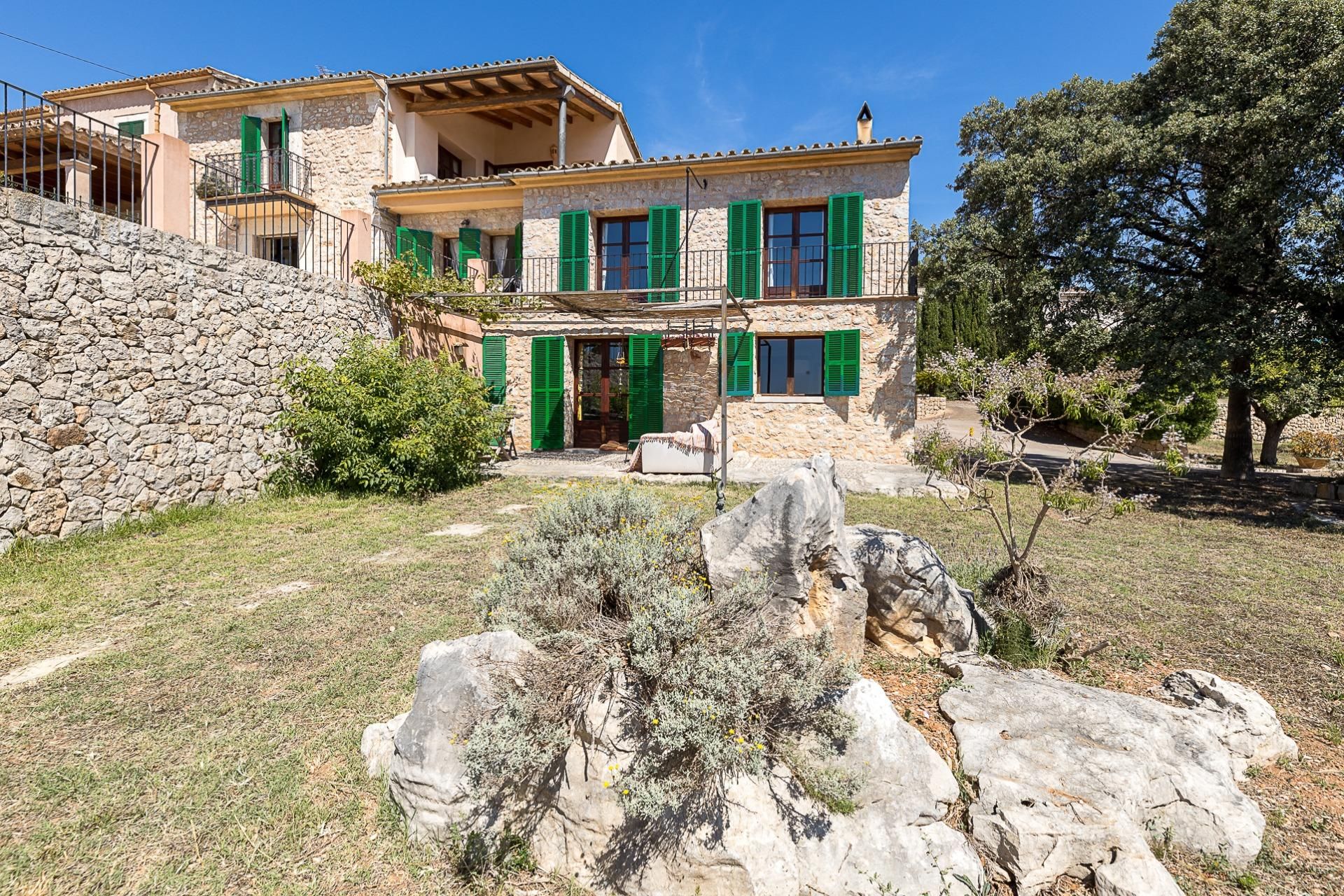 Vista exterior de Casa o xalet en venda en Binissalem amb Aire condicionat, Calefacció i Jardí privat