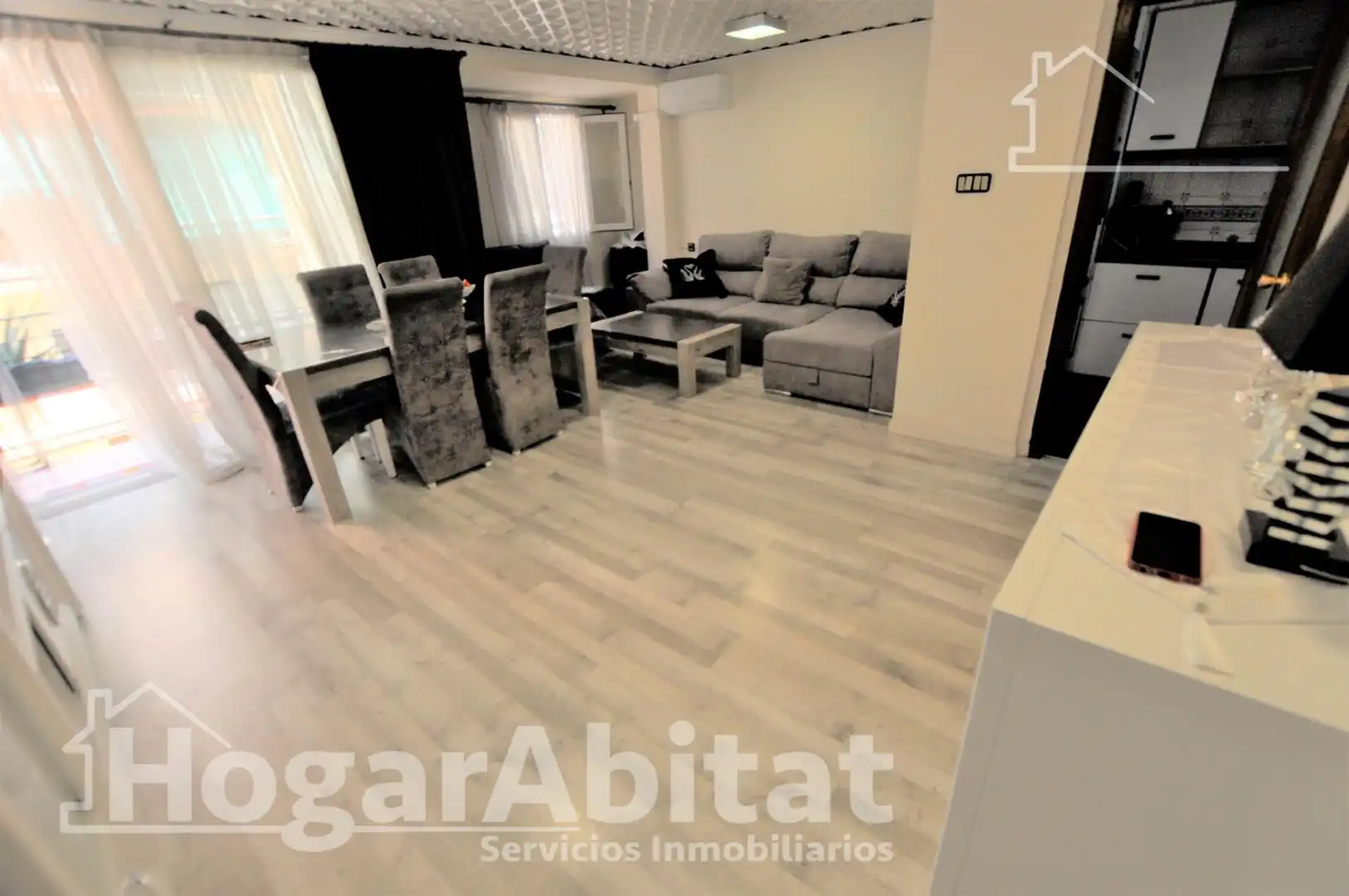 Appartamento con terrazza in vendita a Calle del Mestre Marçal, imagen 2