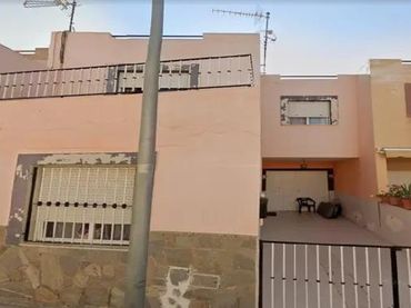 Chalet en venta en El Alquián