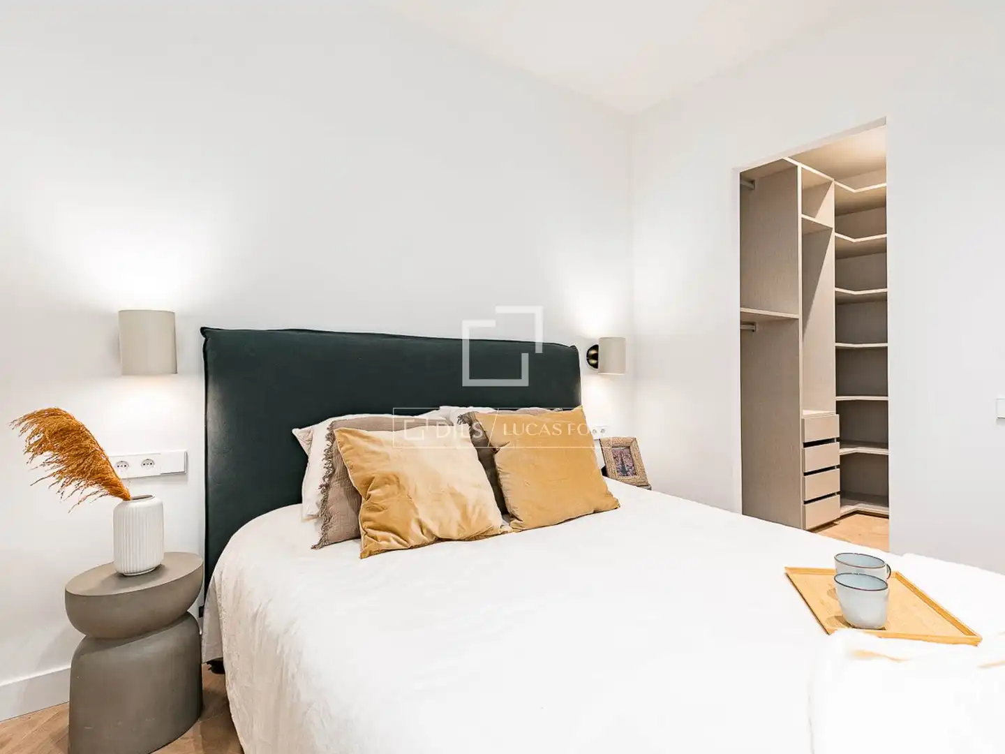 Habitación de Piso en venta en Barcelona con Aire acondicionado, Calefacción y Balcón