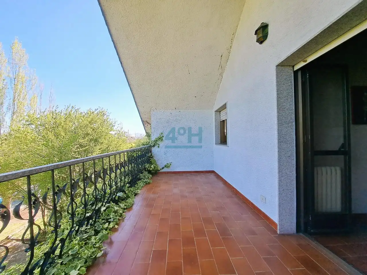 Terrassa de Casa o xalet en venda en San Cibrao das Viñas amb Calefacció, Jardí privat i Terrassa