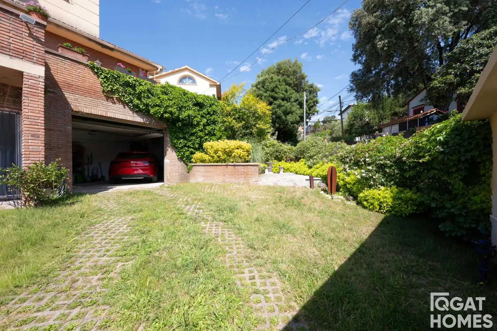 Parking of Houses for sale in Sant Cugat del Vallès  with Heating, Terrace and Storage room