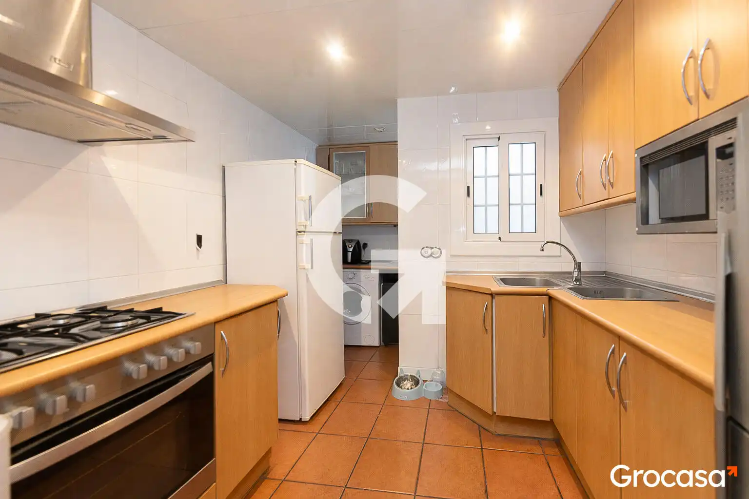 Kitchen of Attic for sale in Sant Boi de Llobregat  with Oven and Balcony
