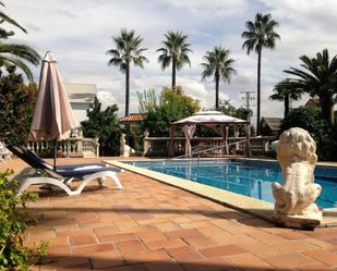 Schwimmbecken von Country house zum verkauf in Cúllar Vega mit Klimaanlage, Heizung und Privatgarten