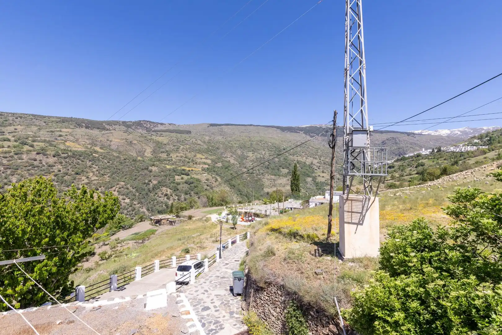 Vista exterior de Casa o xalet en venda en Bubión amb Traster i Balcó