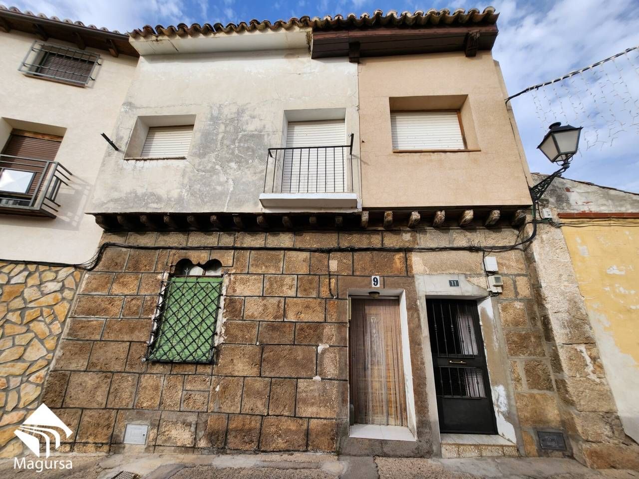 Vista exterior de Casa o xalet en venda en Almonacid de Zorita amb Jardí privat